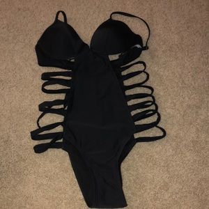 Extremely sexy bathing suit with side cutouts